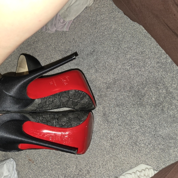 Christian louboutin lace heels - Picture 3 of 4